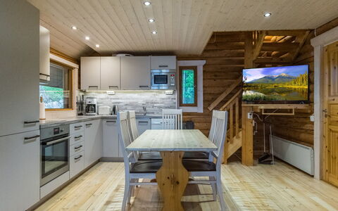 Vekurinveranta: Madera, Techo, Piso, Diseño De Interiores, Suelo, Casa, Suelos De Madera, Habitación, Madera Dura, Cabaña
