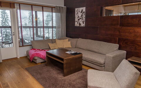 Tahko Spa Suites Orange a 9: Hierba, Casa, Cabaña, El Terreno Del Lote, Casa, Inmuebles, Césped, Vía Muerta, Casa De Campo, Porche