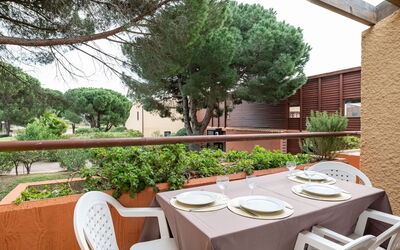Saint Cyprien 810