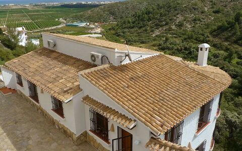 Del Azahar: Propiedad, Techo, Casa, Edificio, Arquitectura, Cabaña, Villa, Pueblo