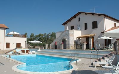 Borgo Valmarina - Follonica, Toscana, Italia - Azalea 2