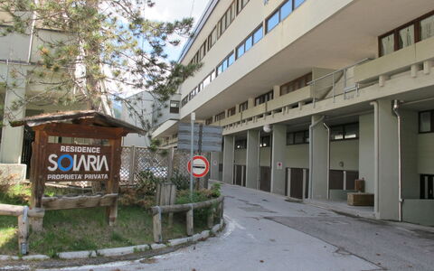 Canazei 200: Planta, Edificio, Ventana, Cielo, Árbol, Puerta, Barrio, Diseño Urbano, Barrio Residencial, Bienes Raíces