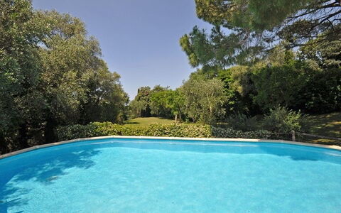 Il Principe: Piscina, Propiedad, Paisaje Natural, Agua, Ocio, Bienes Raíces, Inmuebles, Casa, Árbol, Vacaciones