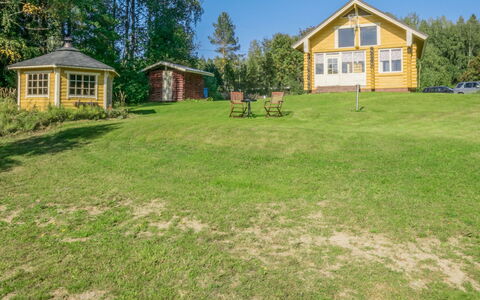Ahvenranta: Árbol, Banco, Casa, Cabaña, Lago, Estanque, Bosque, Cuarto De Troncos