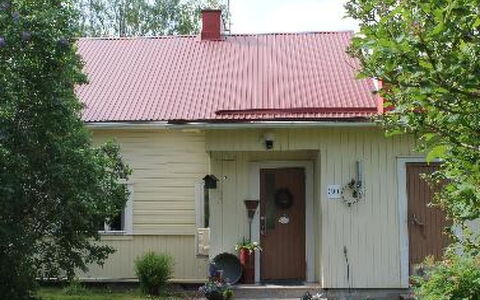 Villa Vuorenpää: Árbol, Banco, Casa, Cabaña, Lago, Estanque, Bosque, Cuarto De Troncos