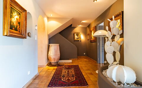 Le Pas de Courtin: Propiedad, Edificio, Marco, Encendiendo, Comodidad, Textil, Diseño De Interiores, Madera, Suelo, Piso