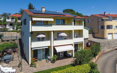 Krk Pinezići 100