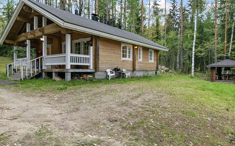 Mökki Mikkola: Cabaña, Casa, Casa, Edificios Del Jardín, Vía Muerta, Cuarto De Troncos, Casa De Campo, Inmuebles, Cobertizo, Yarda