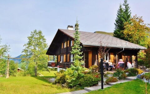 Sumpfbödeli: Planta, Edificio, Cielo, Árbol, Paisaje Natural, Casa, El Terreno Del Lote, Cabaña, Hierba, Ventana