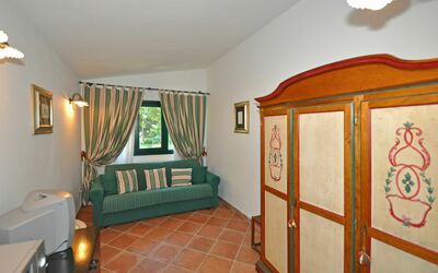 Ortensia 6: Habitación, Propiedad, Techo, Diseño De Interiores, Edificio, Casa, Bienes Raíces, Mueble, Suelo, Arquitectura