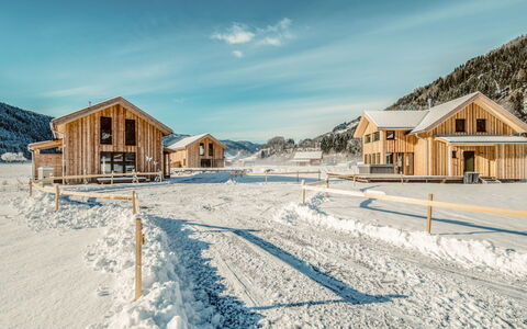 Murau 202: Cielo, Nube, Nieve, Edificio, Casa, Madera, Árbol, Pendiente, El Terreno Del Lote, Congelación