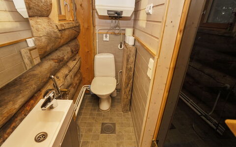 Saarenkainalo: Madera, Piso, Suelo, Manchas De Madera, Madera Dura, Cuarto De Troncos, Arreglo De Tubería, Asiento Del Baño, Tablón, Maderas