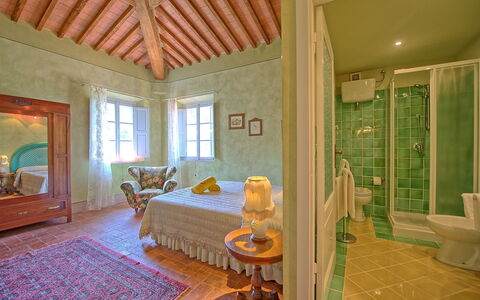 Villa Lorenza: Habitación, Propiedad, Diseño De Interiores, Mueble, Edificio, Techo, Inmuebles, Casa, Bienes Raíces, Habitación