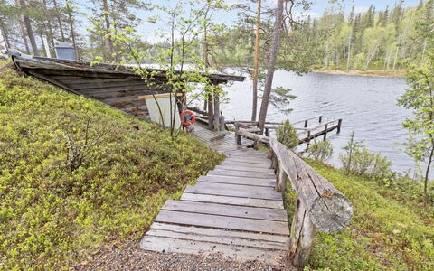 Metsä-Luosto: Cabaña, Casa, Casa, Edificios Del Jardín, Vía Muerta, Cuarto De Troncos, Casa De Campo, Inmuebles, Cobertizo, Yarda