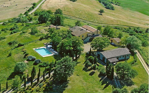 Le Querce Di Campocane: Fotografía Aérea, Vista Panorámica, Propiedad, Paisaje Natural, Hill Station, Área Rural, El Terreno Del Lote, Paisaje, Fotografía, Inmuebles