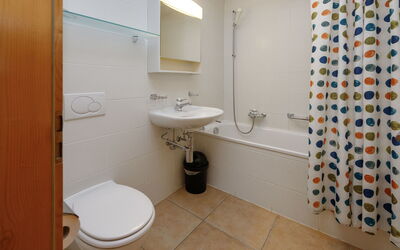 Alojamiento:&nbsp;Fénestral R01 505.1