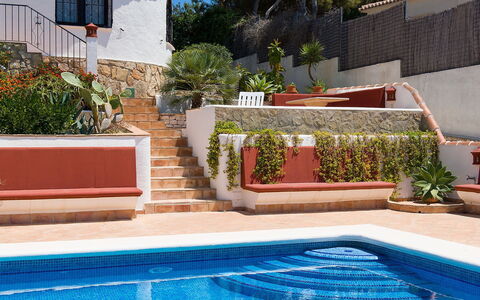 Tana: Agua, Planta, Propiedad, Piscina, Ligero, Azur, Verde, Azul, Rectángulo, Ocio