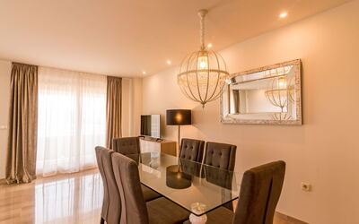 Alojamiento:&nbsp;Golden Gardens 732.3