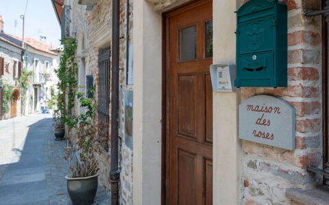 Maison des Roses: Balcón