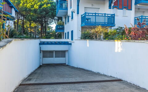 Capbreton 450: Azul, Departamento, Casa, Balcón, Inmuebles, Pintar, Villa, Hotel