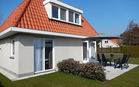 Noordwijk 350: Planta, Cielo, Edificio, Propiedad, Ventana, Casa, El Terreno Del Lote, Cabaña, Árbol