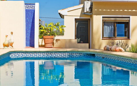 Ui-Tje: Agua, Planta, Propiedad, Fotografía, Edificio, Ventana, Azur, Piscina, Encendiendo, Arquitectura