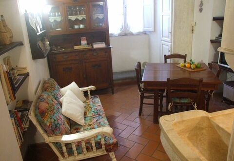 Appartamento Le Volte: Habitación, Propiedad, Mueble, Suelo, Sala, Casa, Diseño De Interiores, Mesa, Edificio, Madera Dura