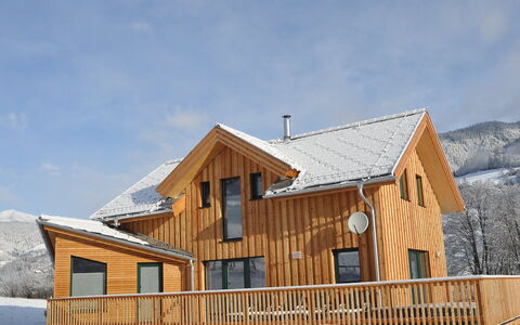 Alojamiento:&nbsp;Mit 4 Schlafzimmern & Ir-Sauna 400.8