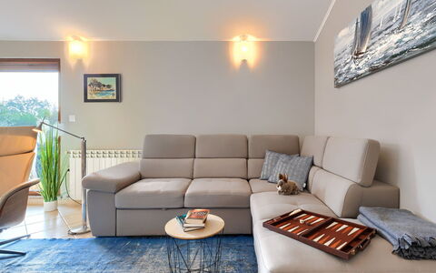 Marina: Madera, Encendiendo, Diseño De Interiores, Piso, Suelo, Sala, Bienes Raíces, Madera Dura, Mesa, Haz